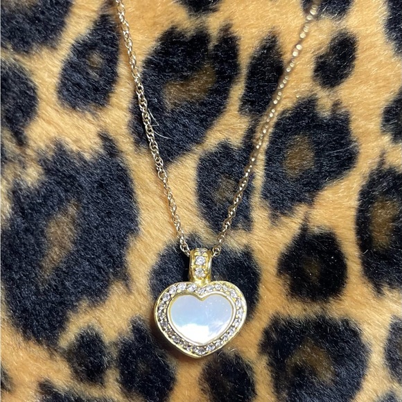 Designer 18kt yellow gold MOTHER OF PEARL & DIAMOND Heart pendant. - Picture 10 of 12